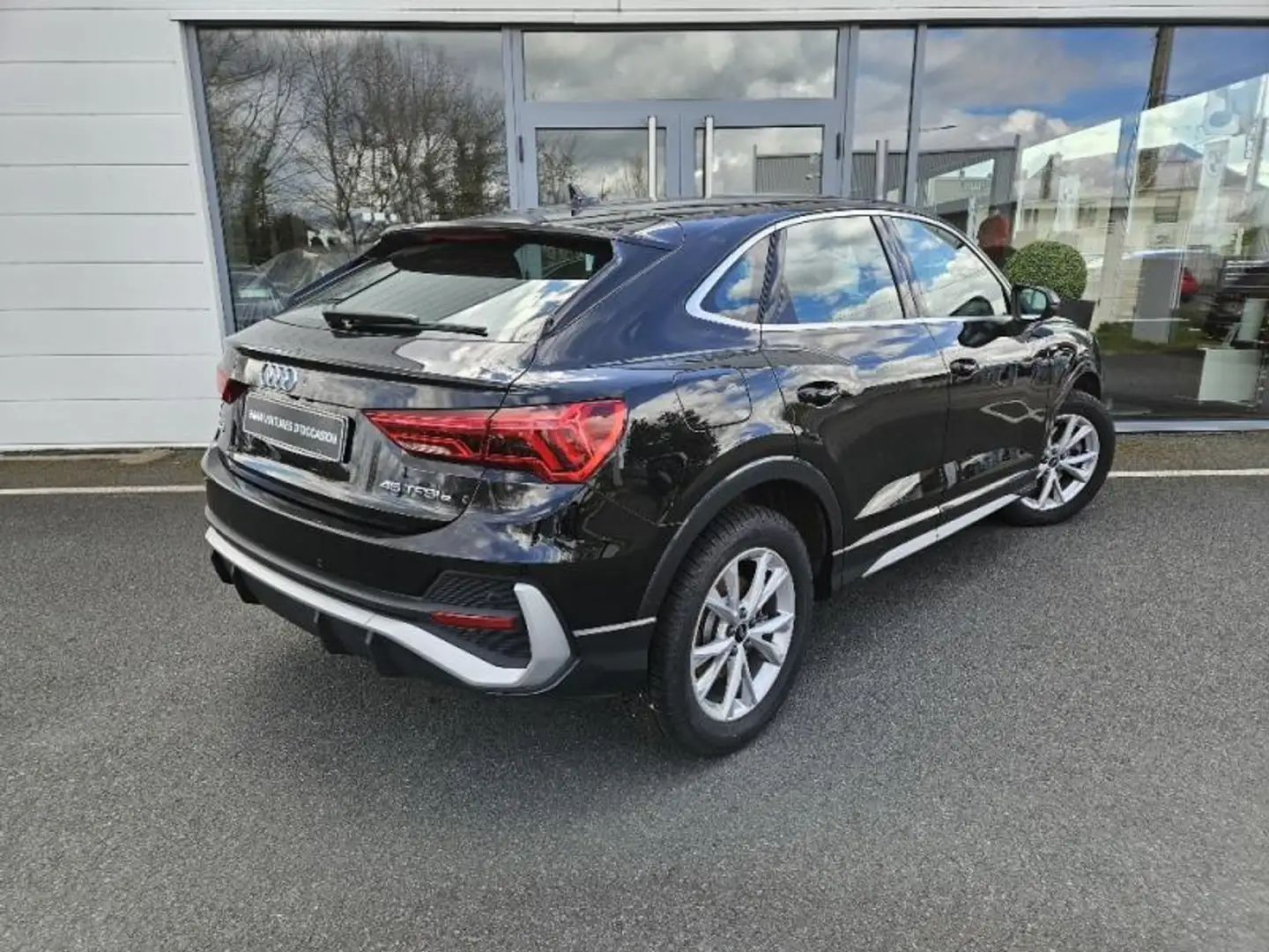 Audi Q3 45 TFSI e 245ch S line S tronic 6 - 2