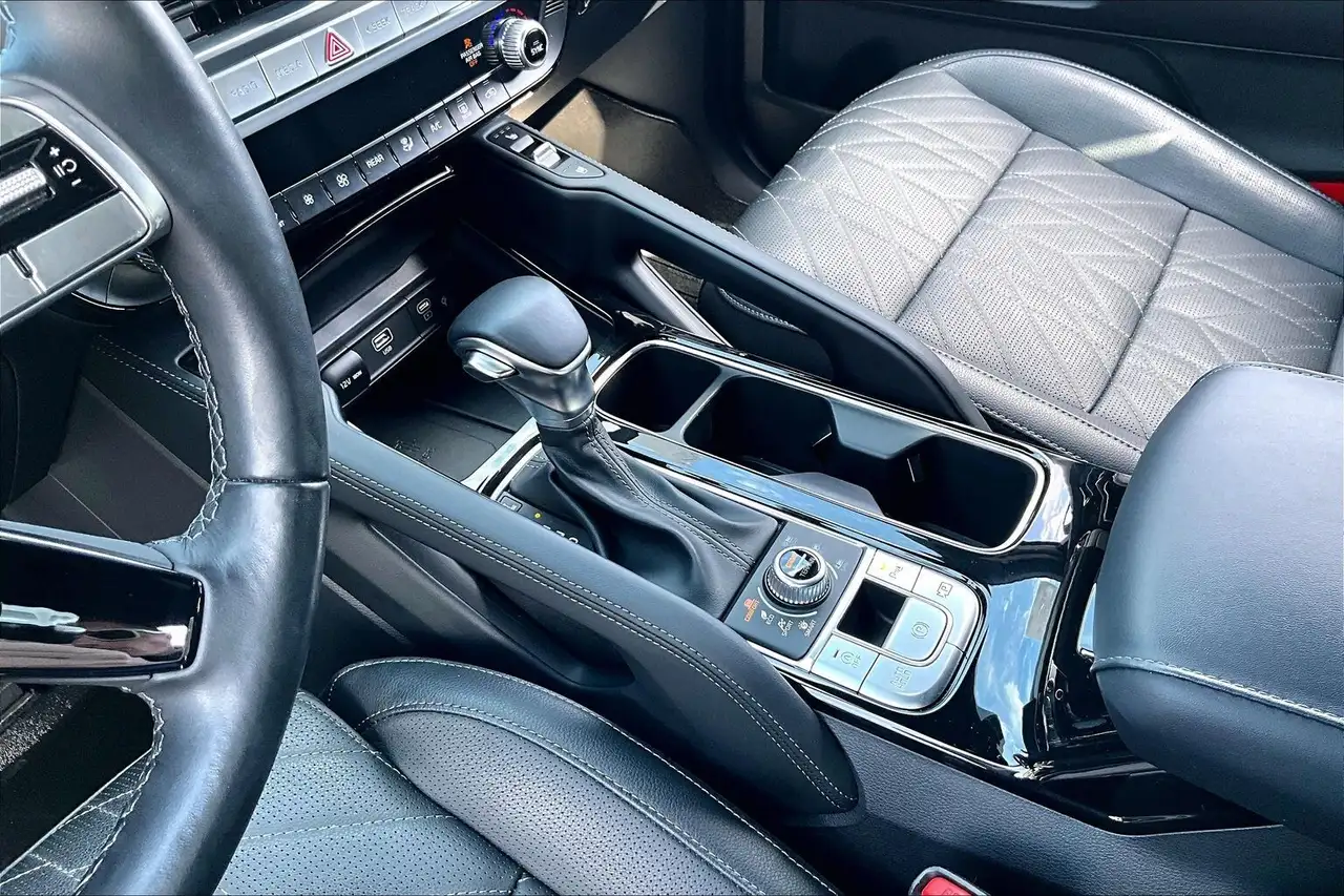 Kia Telluride снимка Kia Telluride