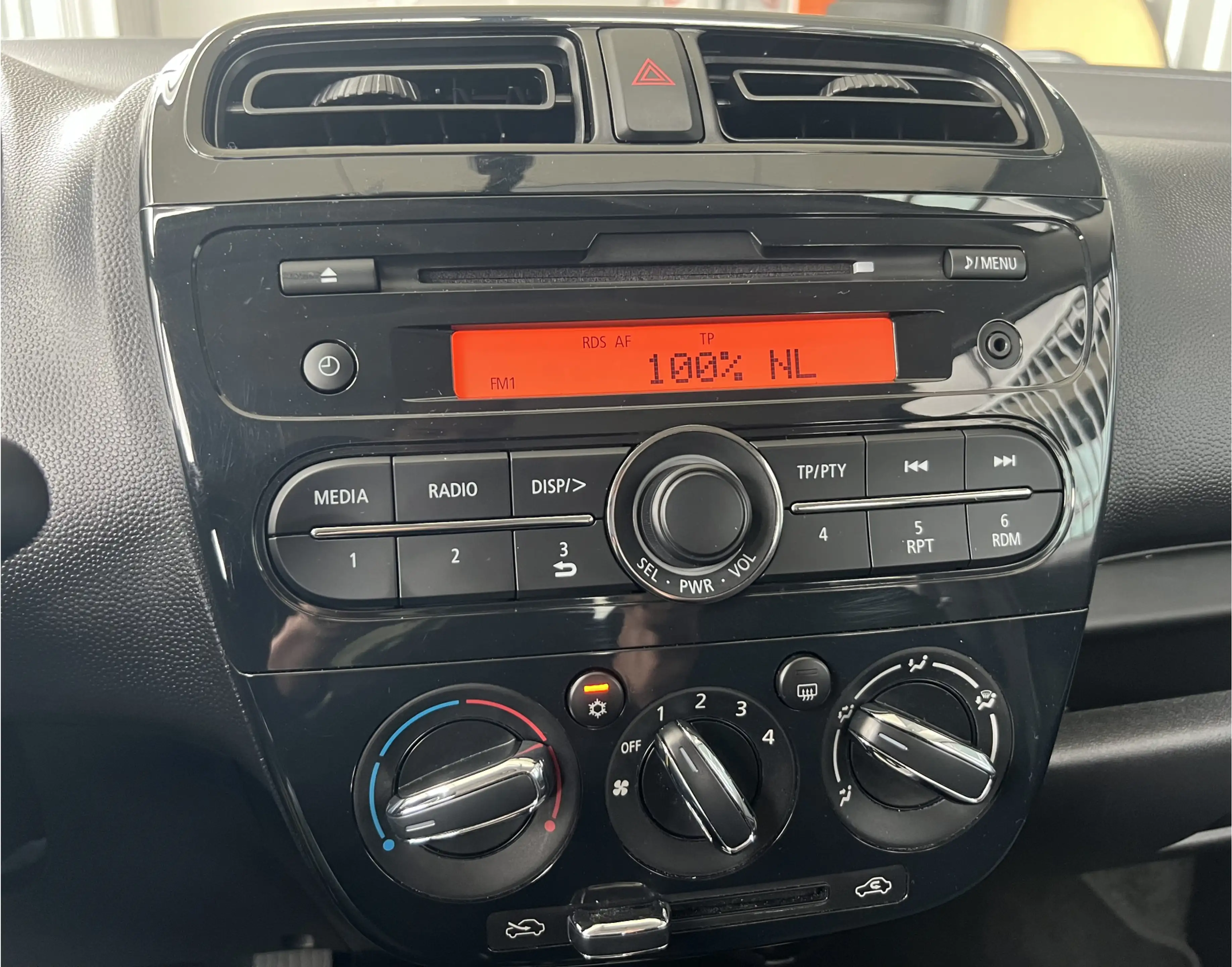 Mitsubishi Space Star 1.0 Cool+ 5 Deurs | AUTOMAAT | AIRCO — photo 16