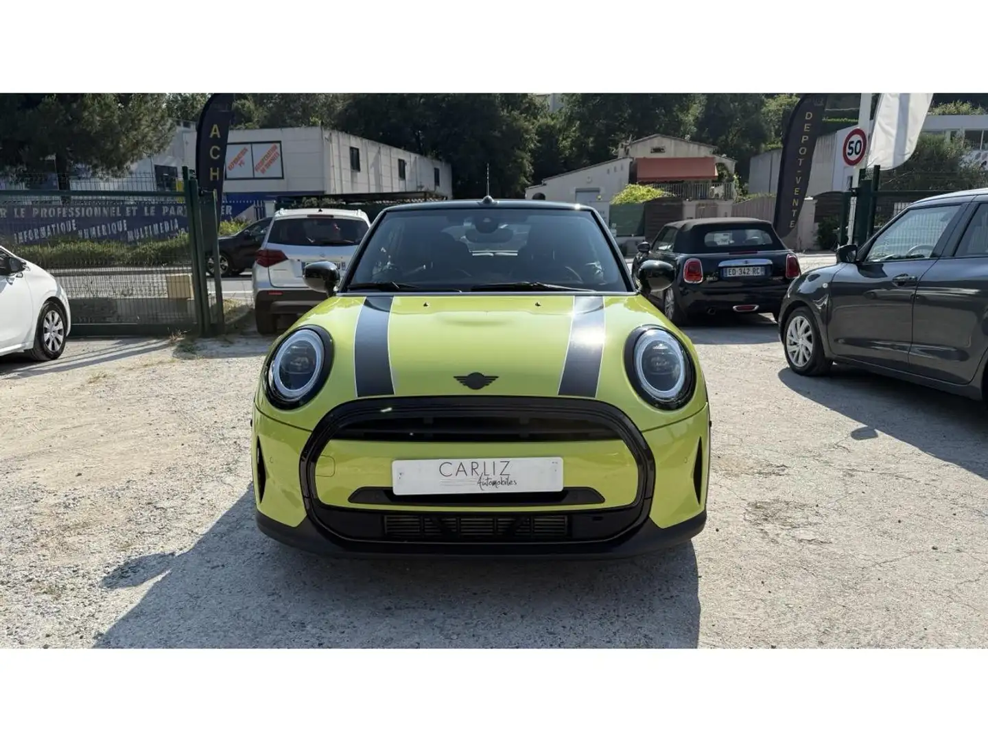 MINI Cooper Mini Mini F57 LCI Cabriolet 1.5 136cv Cooper Essen Jaune - 2