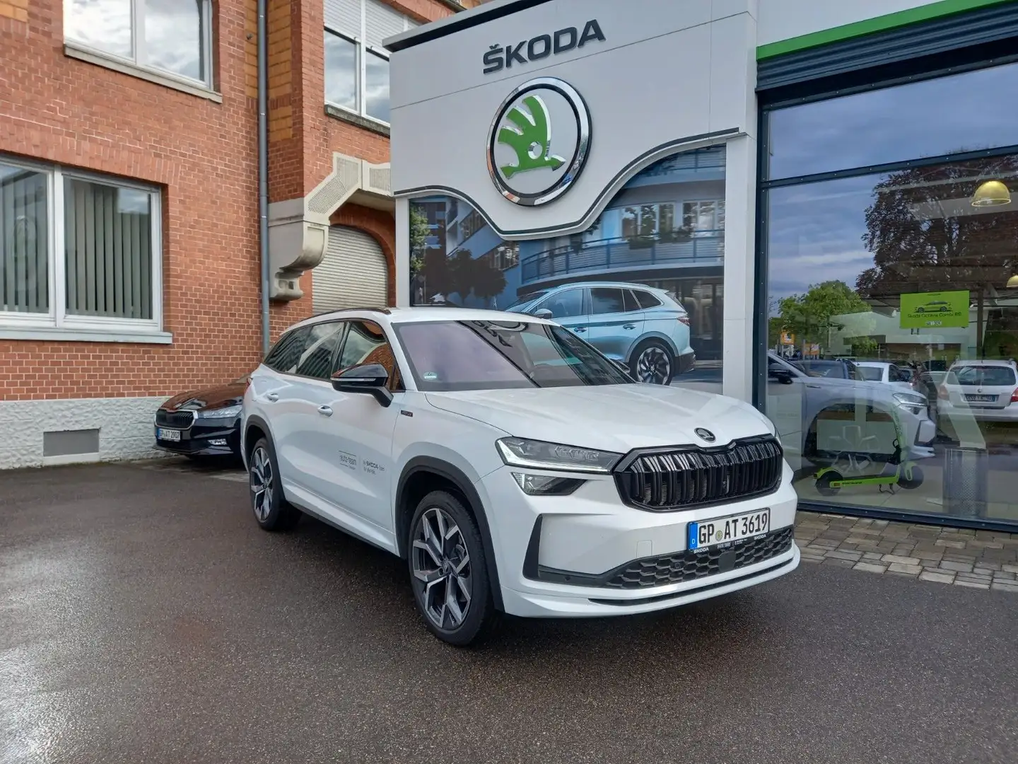 Skoda Kodiaq 2.0 TDI 142kW 4x4 Sportline, AHK, HEAD-UP Fehér - 1
