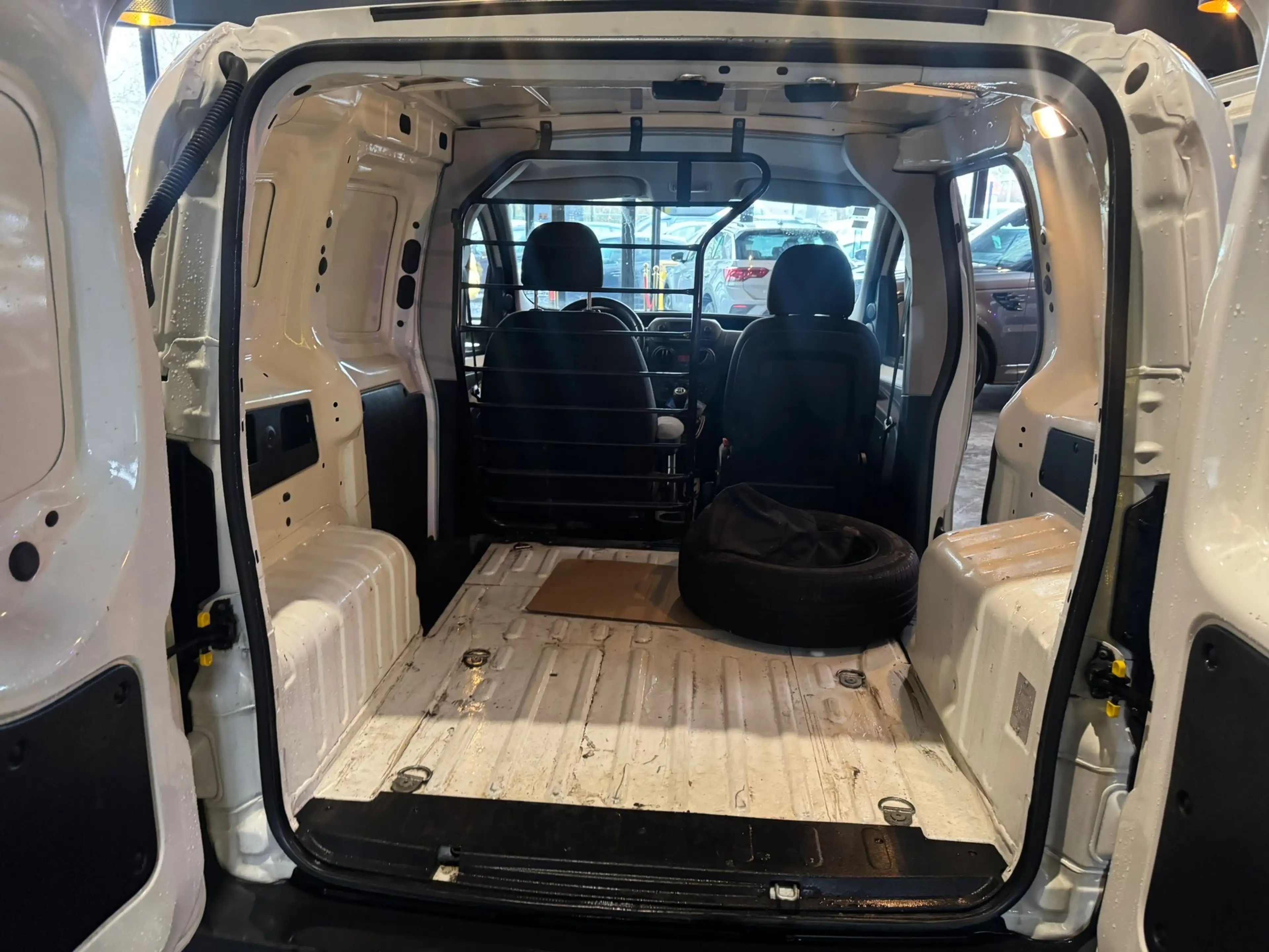 Fiat Fiorino 1.3 Multijet Adventure — photo 8