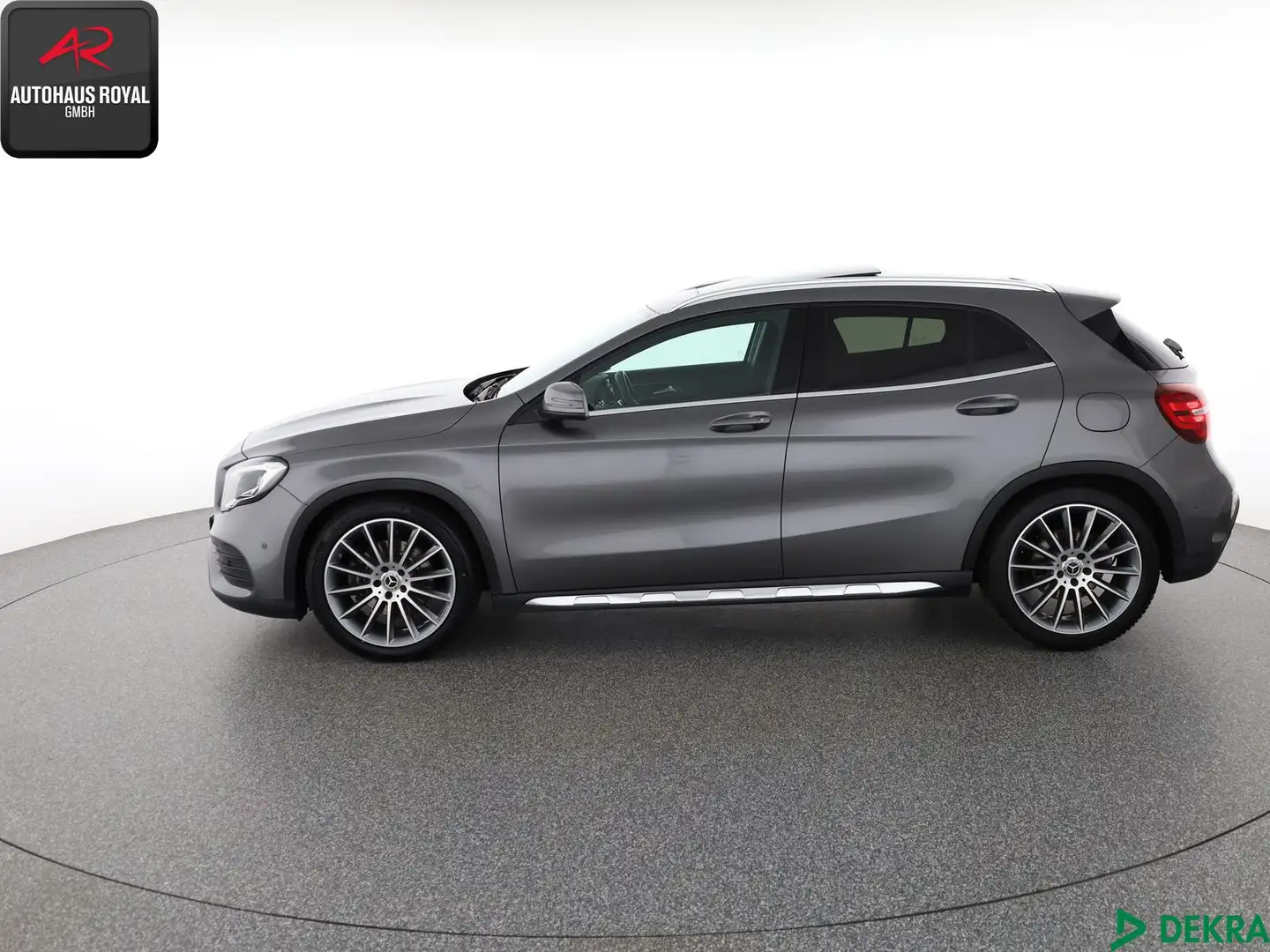 Mercedes-Benz GLA 250 GLA 250 4M AMG KAMERA,TOTWINKEL,PANO,AMBIENTE,SH Grau - 2