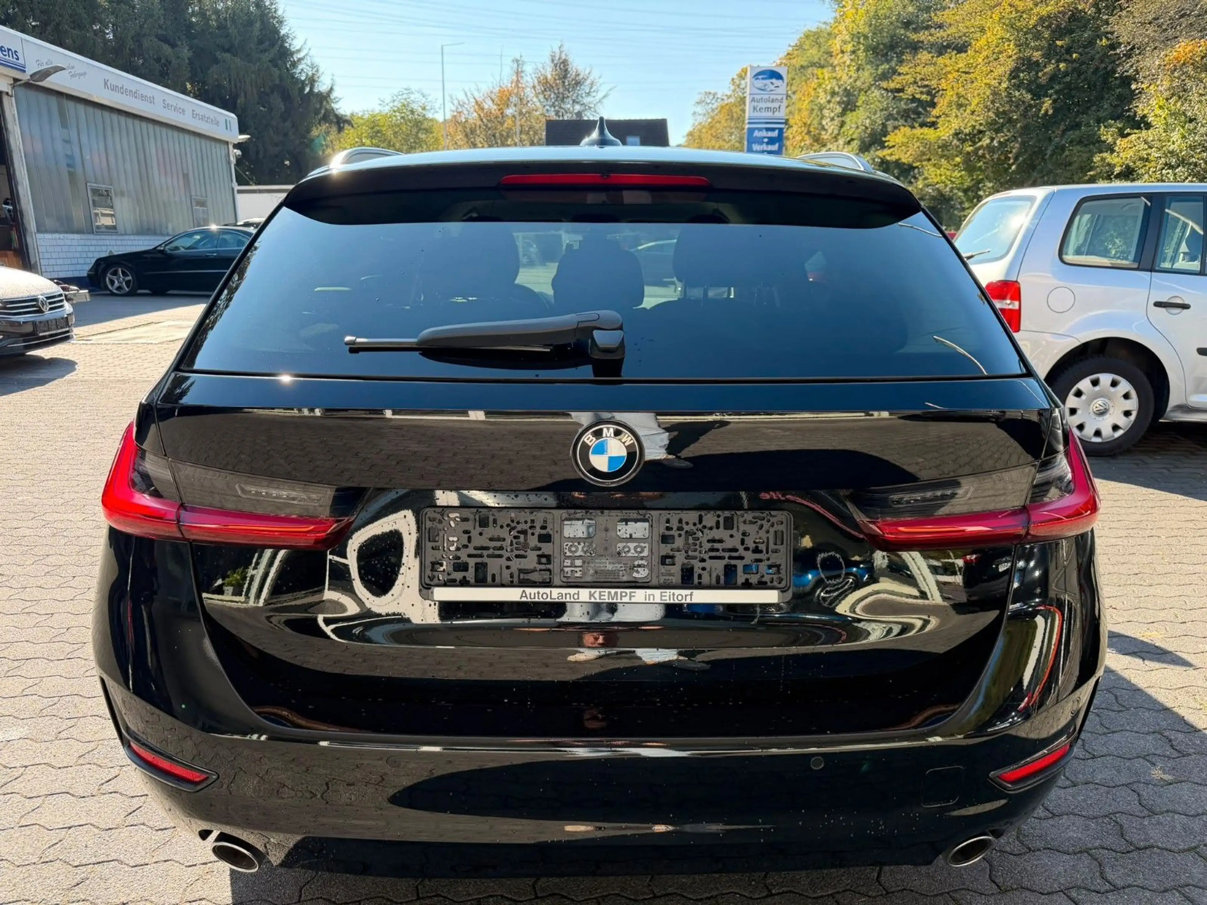 BMW 318 Touring, schw. AHK, PDC, SZ, 1. Hand — photo 5