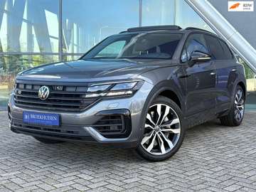 3.0 TSi 4MOTION R 463pk Luchtvering / Trekhaak / M