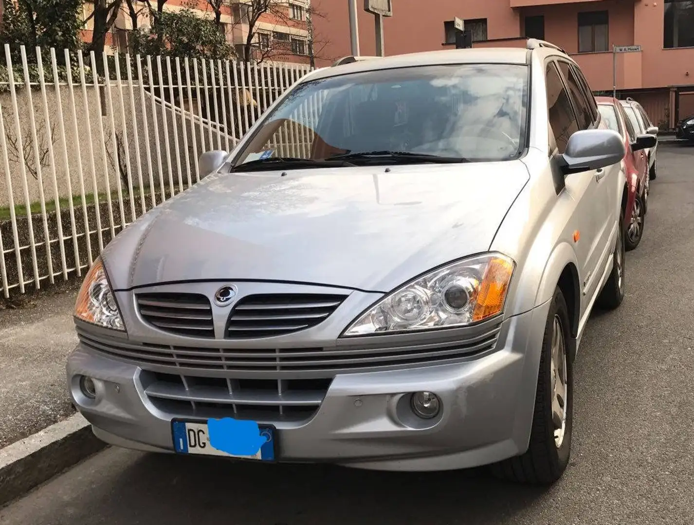 SsangYong Kyron Kyron 2.0 xdi Plus Grigio - 2