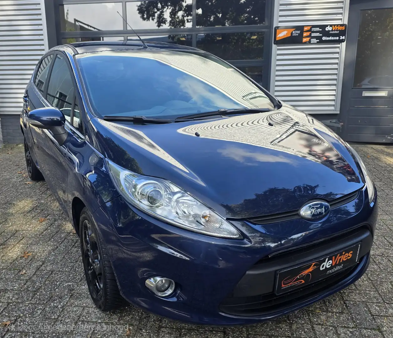 Ford Fiesta 1.25 Titanium **ST-PAKKET** Blauw - 1