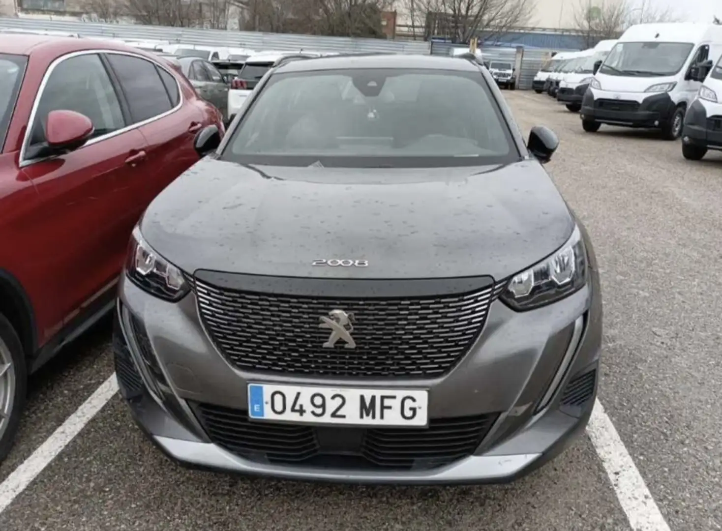 Peugeot 2008 1.2 PureTech S&S Allure Pack 130 Gris - 2