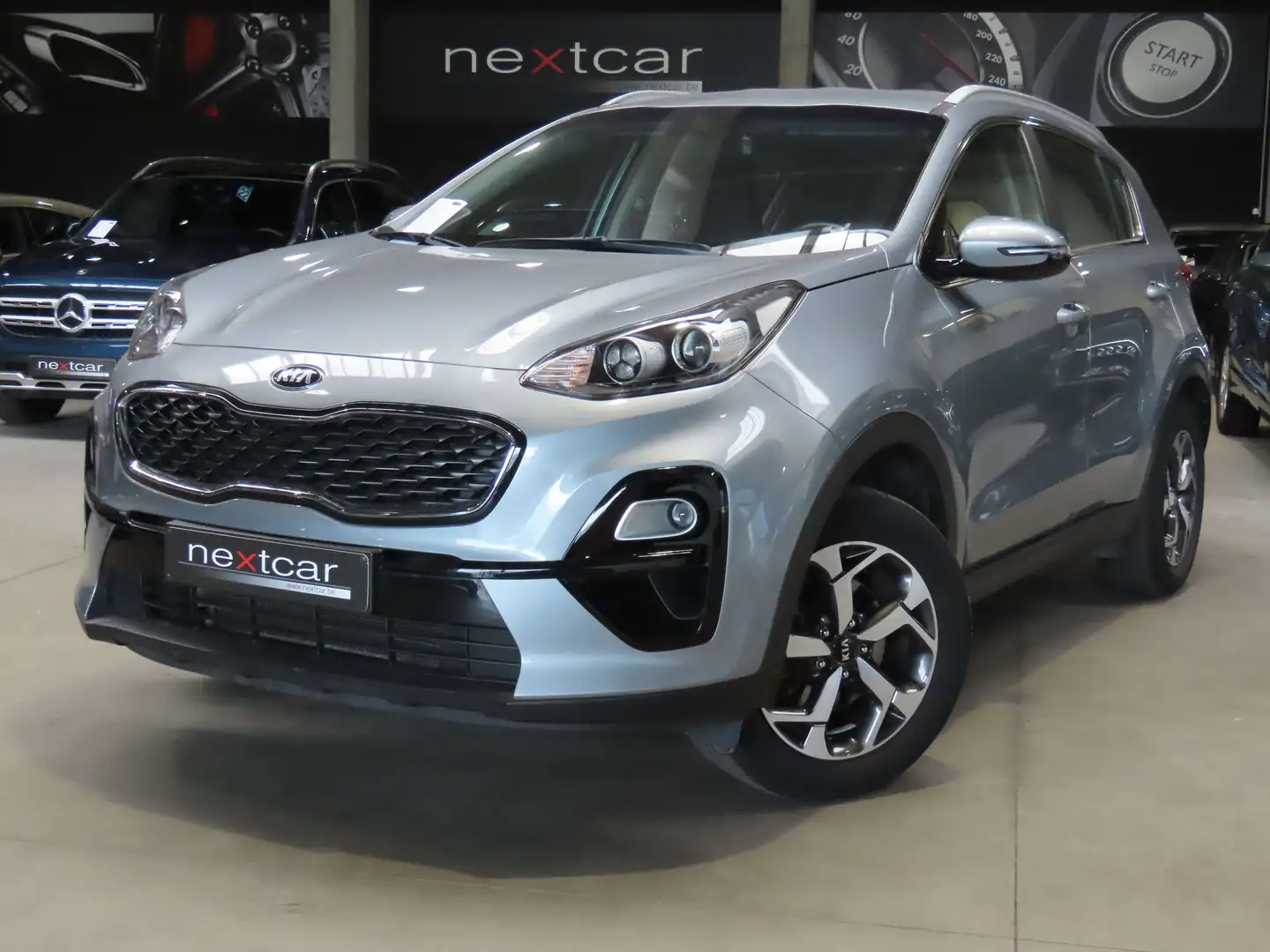 Kia Sportage 1.6i More *LED-NAVI-CAMERA-CRUISE* Gris - 1