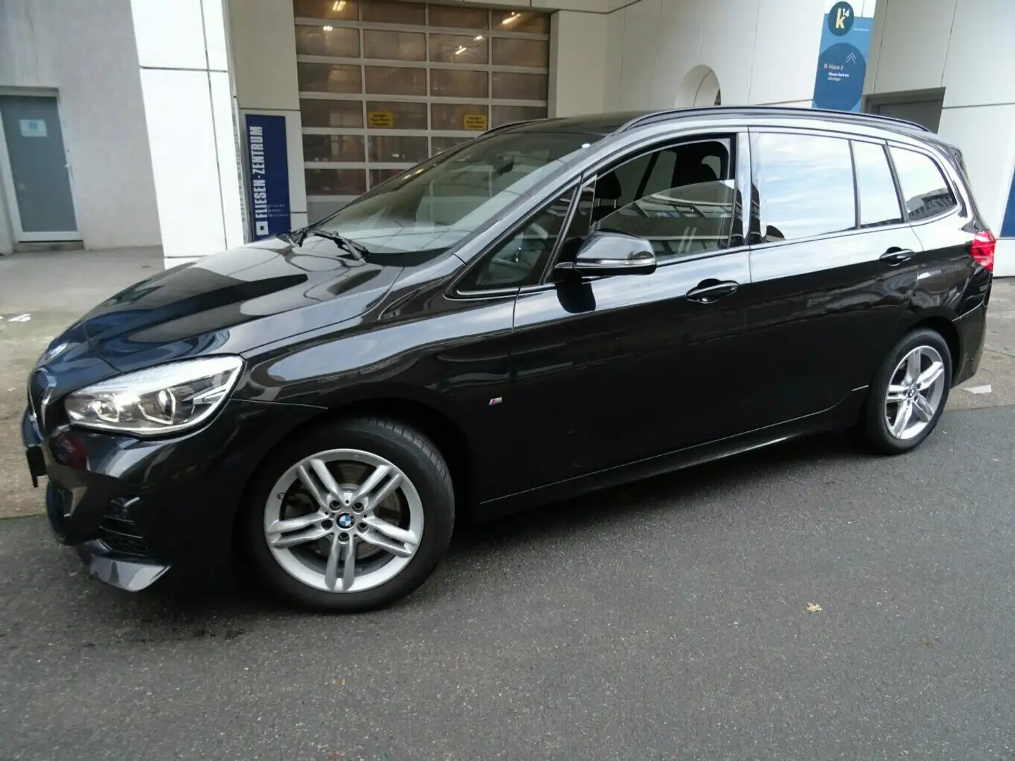 BMW 218 D xDrive M-Sport Sportautom.,AHK,Leder,Kamera Noir - 2