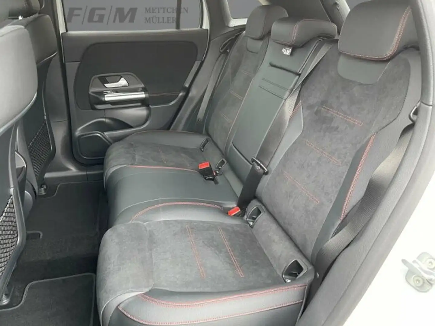 Mercedes-Benz EQA 350 4Matic AMG Line +Wide+MBUX+LED+Navi+Cam Bianco - 2