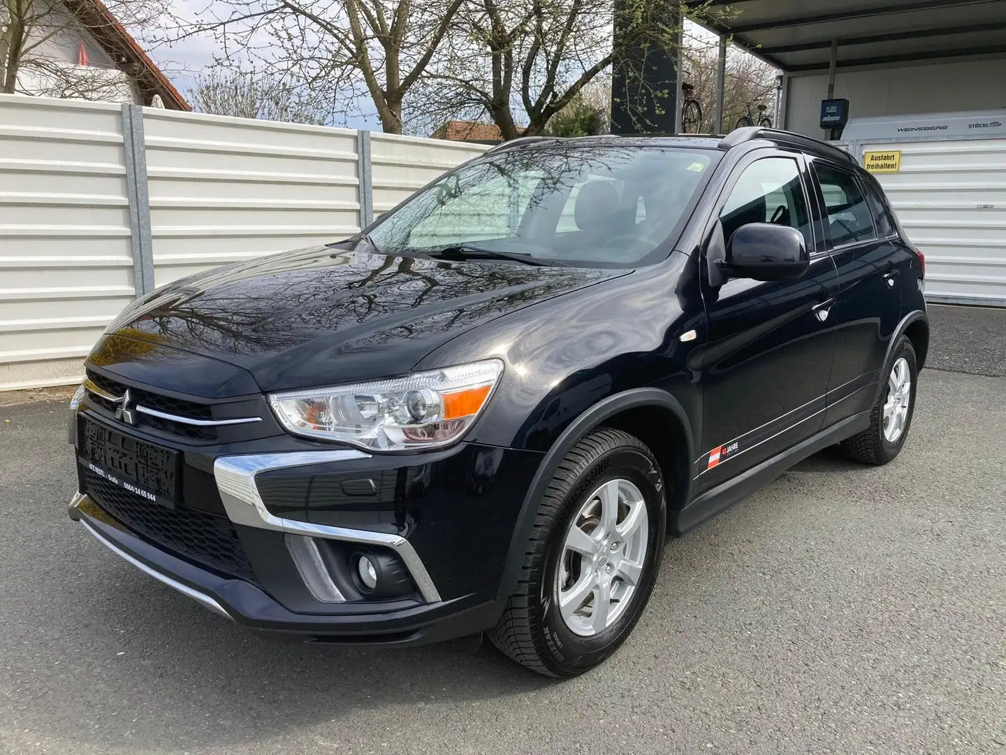 Mitsubishi ASX 1,6 DI-D LP Invite Vision 40 -Kamera-Sitzheizung- Schwarz - 1