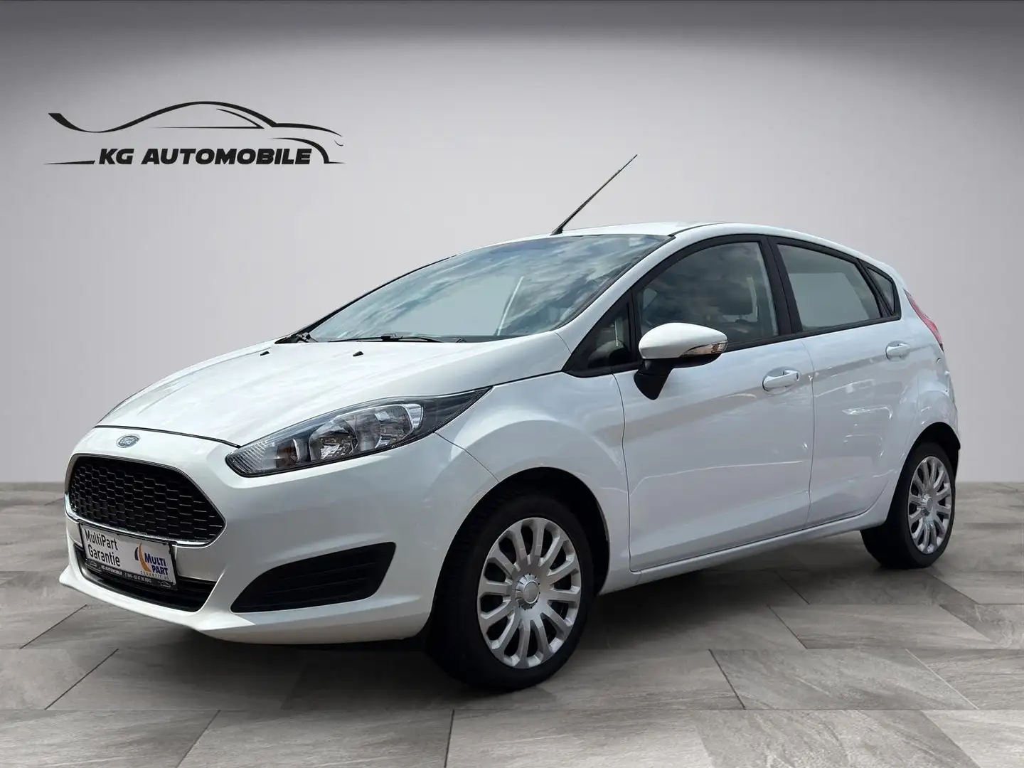 Ford Fiesta Trend 1,25 SERVICE NEU Wit - 1