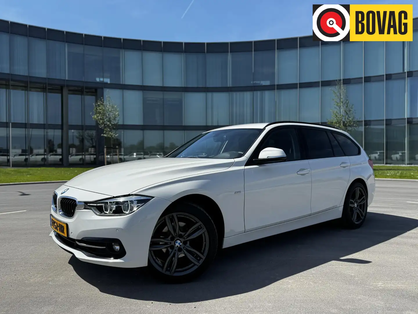 BMW 320 3-serie Touring 320i xDrive High Executive Blanc - 1