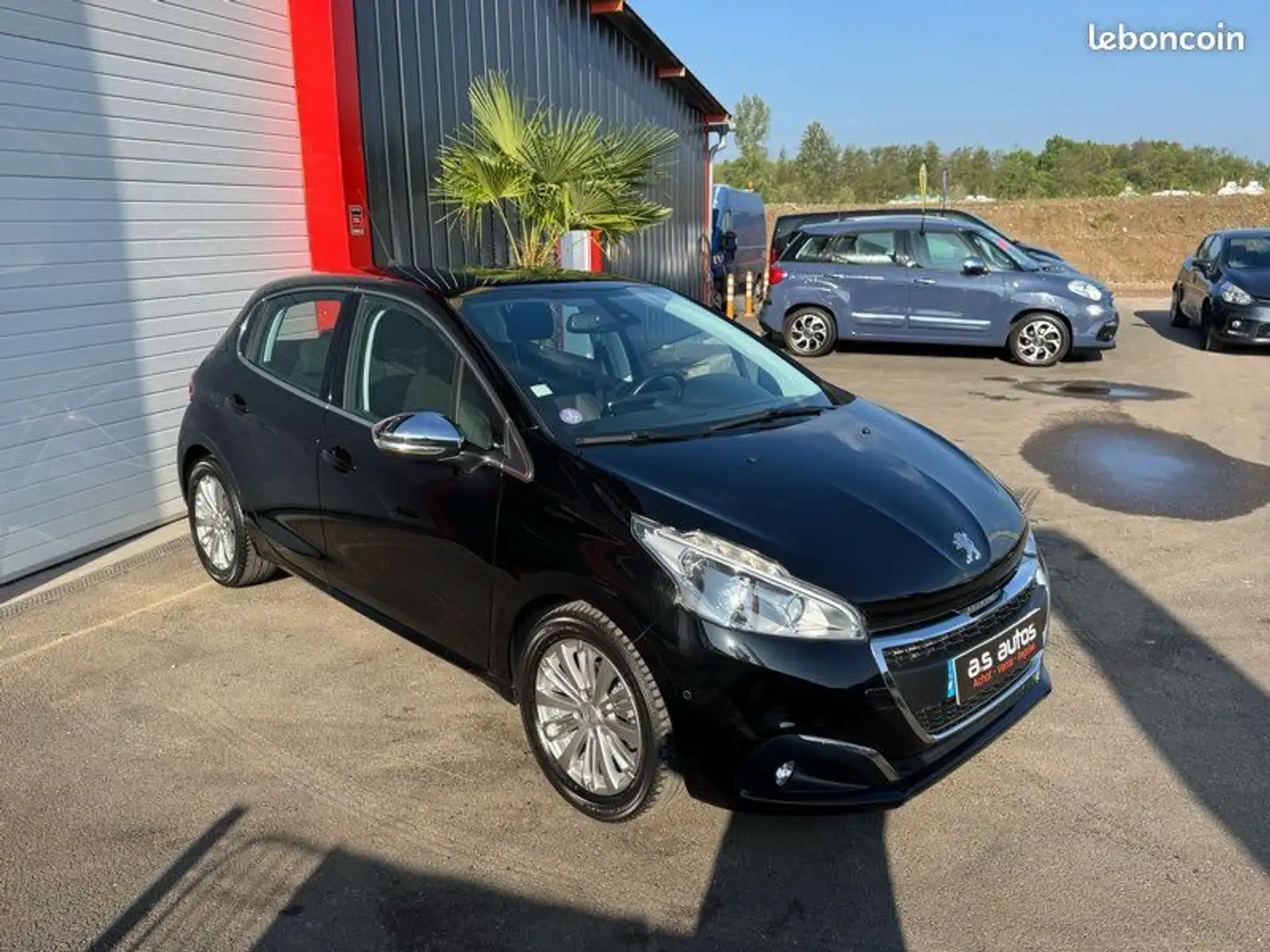 Peugeot 208 I Phase 2 ALLURE 1.2 VTi 12V 82 CV distribution ne Schwarz - 2