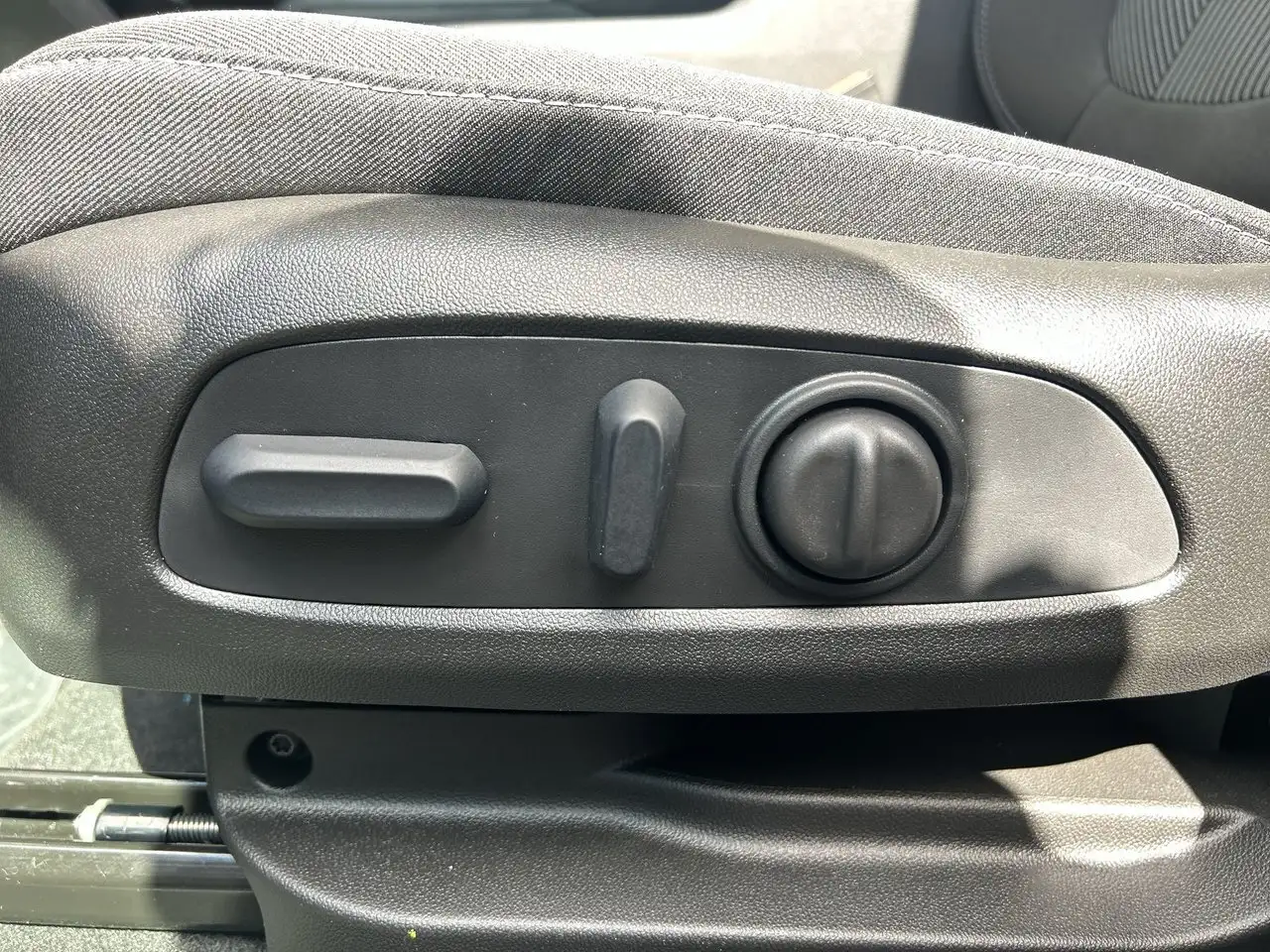 Chevrolet Bolt снимка Chevrolet Bolt