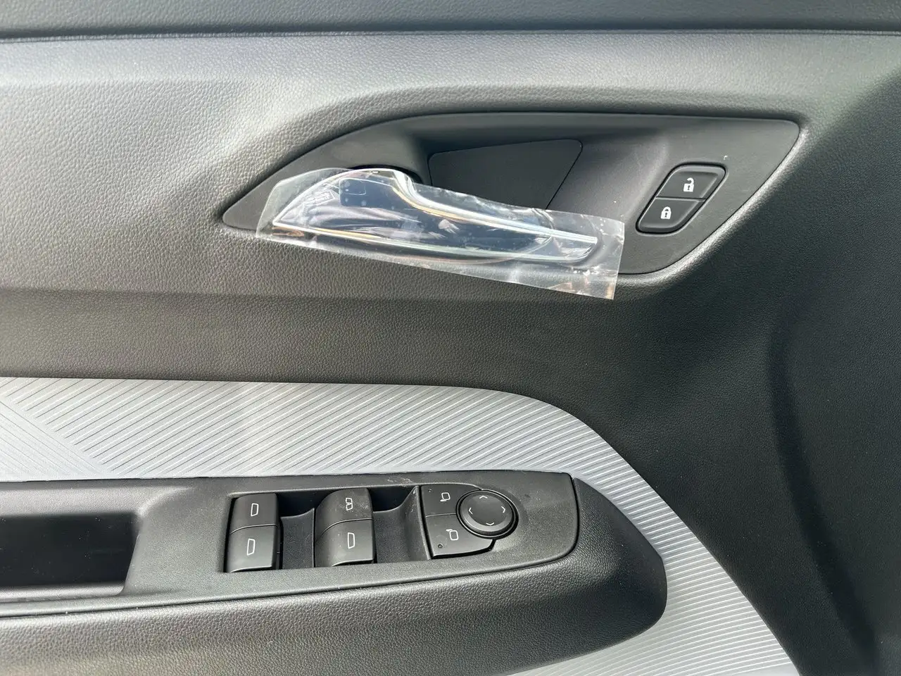 Chevrolet Bolt снимка Chevrolet Bolt