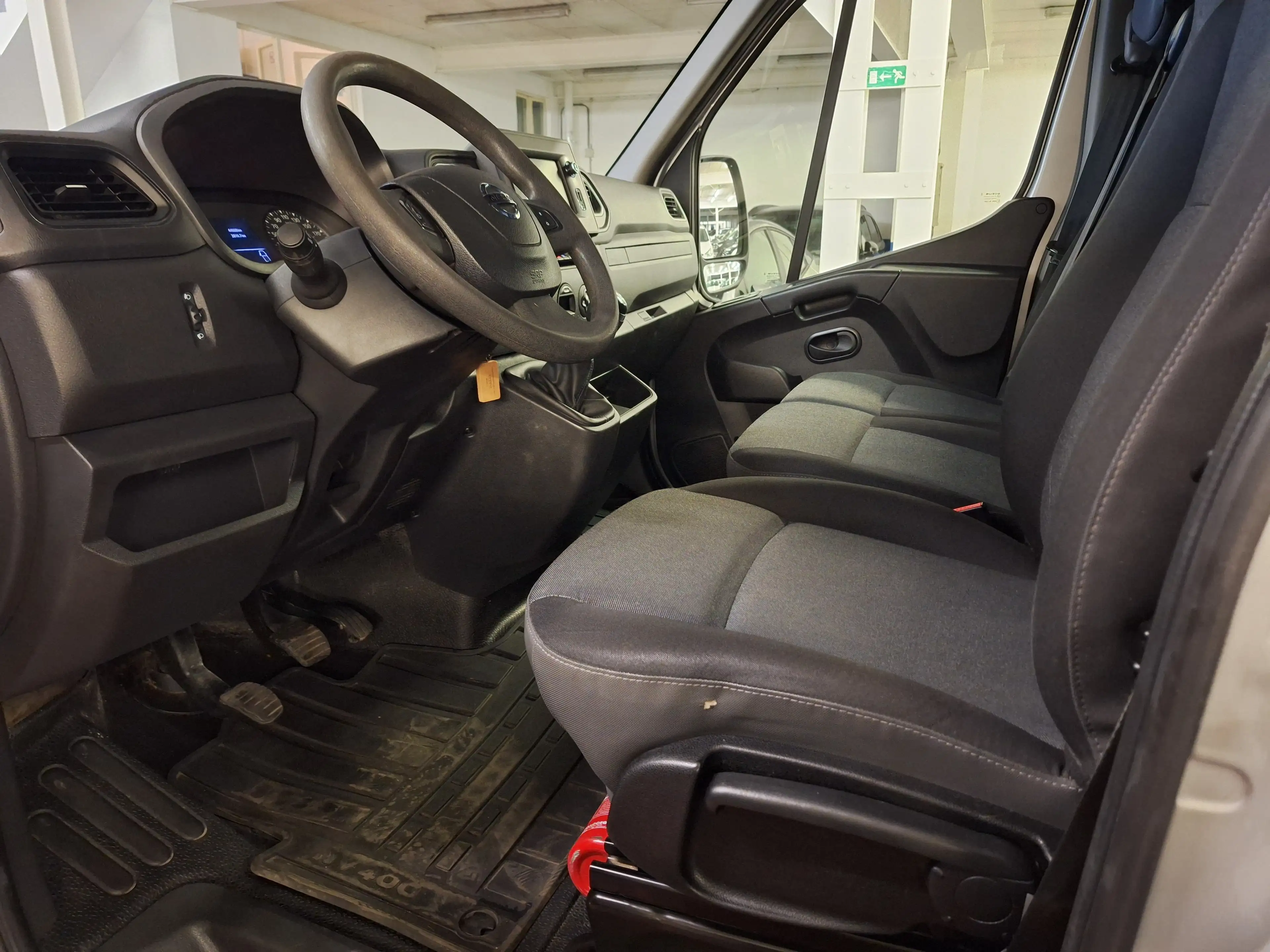 Nissan NV400 2.3 dCi L3H1 Acenta S/S — photo 9
