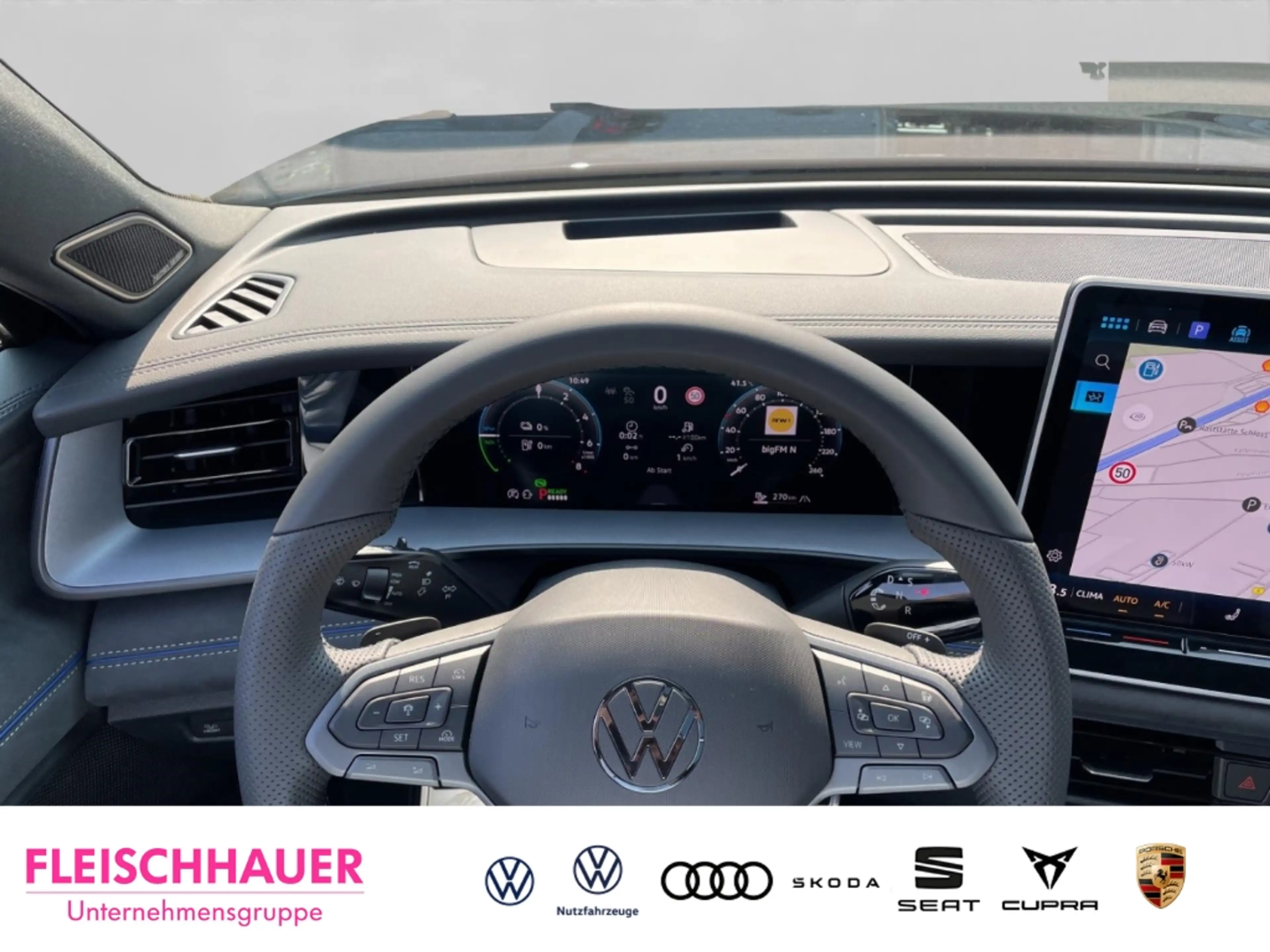 Volkswagen Tayron 1.5 TSI eHybrid 200kW R-Line AHK BLACK HUD PANO — photo 13