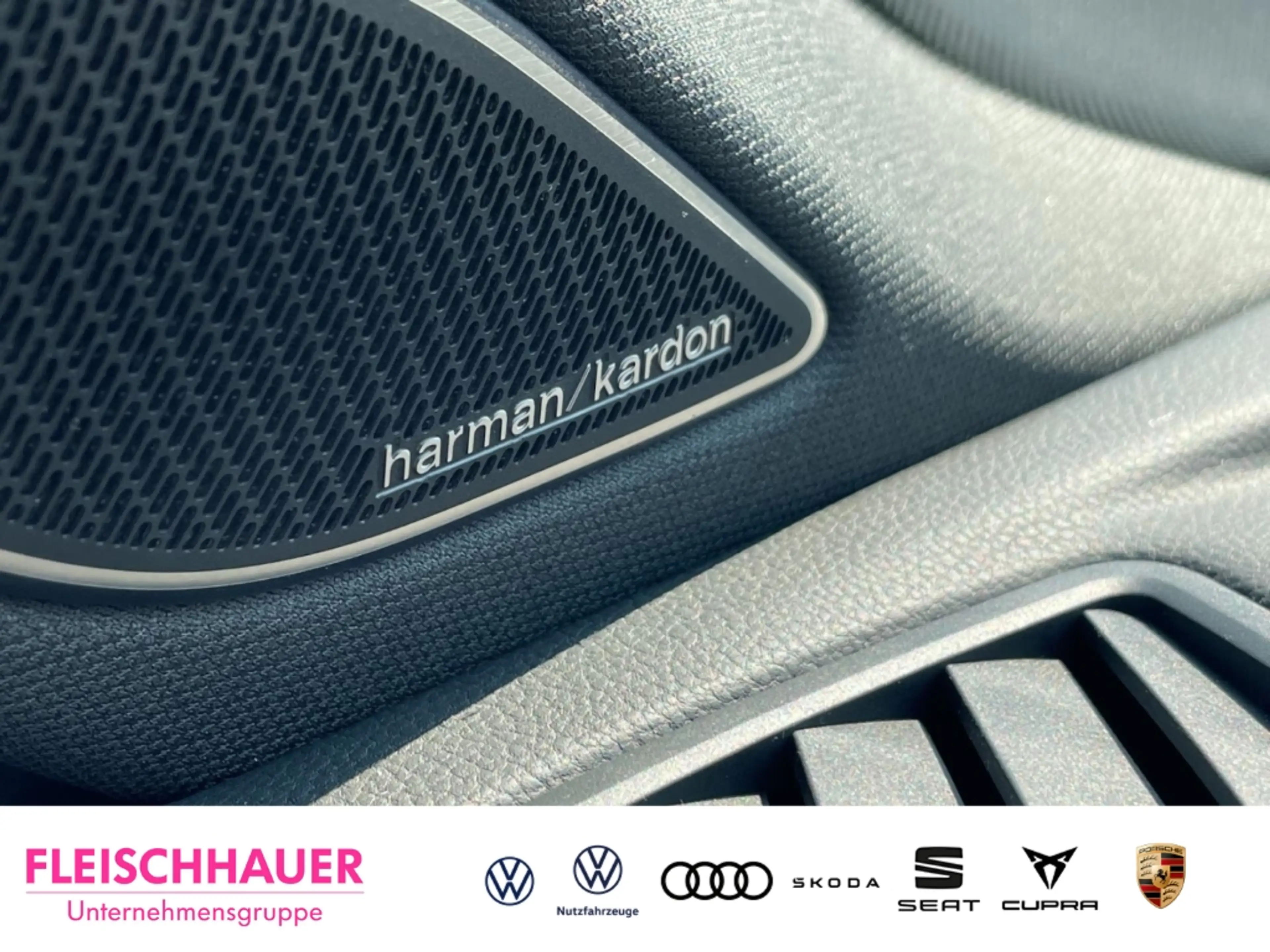 Volkswagen Tayron 1.5 TSI eHybrid 200kW R-Line AHK BLACK HUD PANO — photo 17