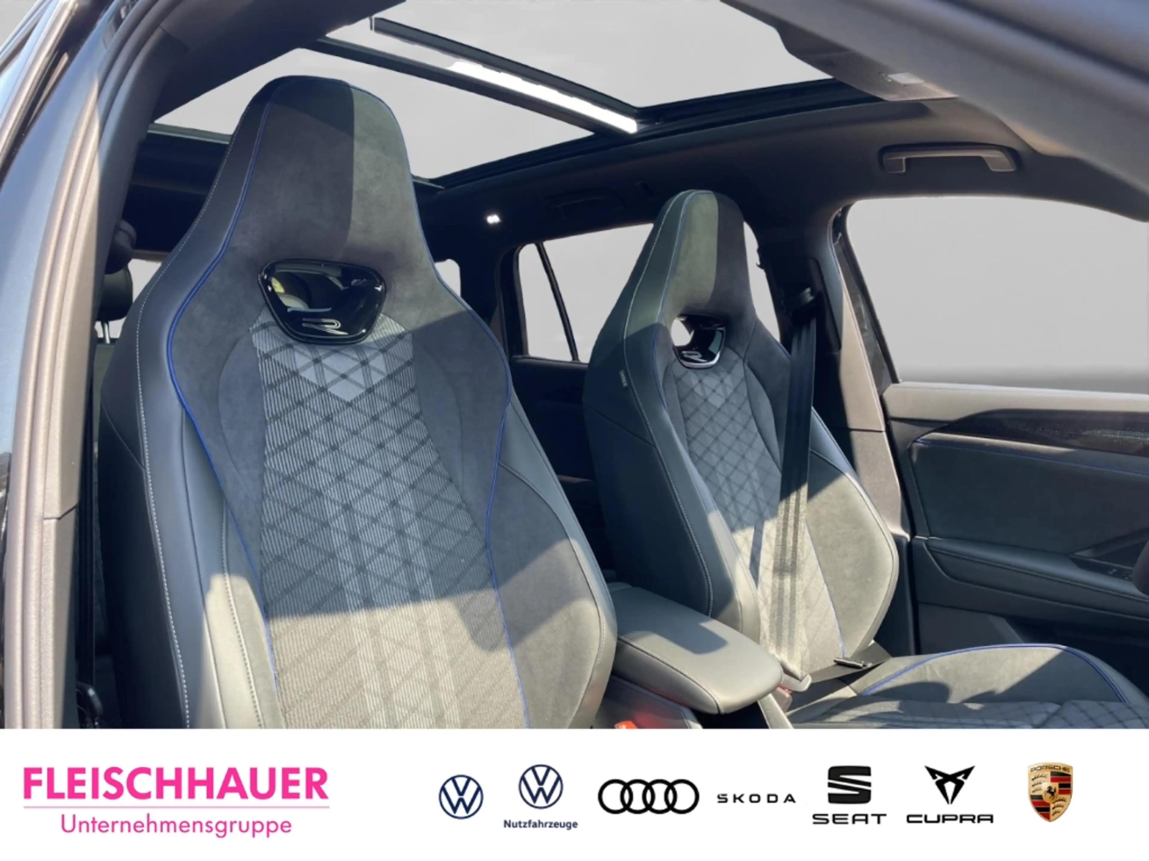 Volkswagen Tayron 1.5 TSI eHybrid 200kW R-Line AHK BLACK HUD PANO — photo 9