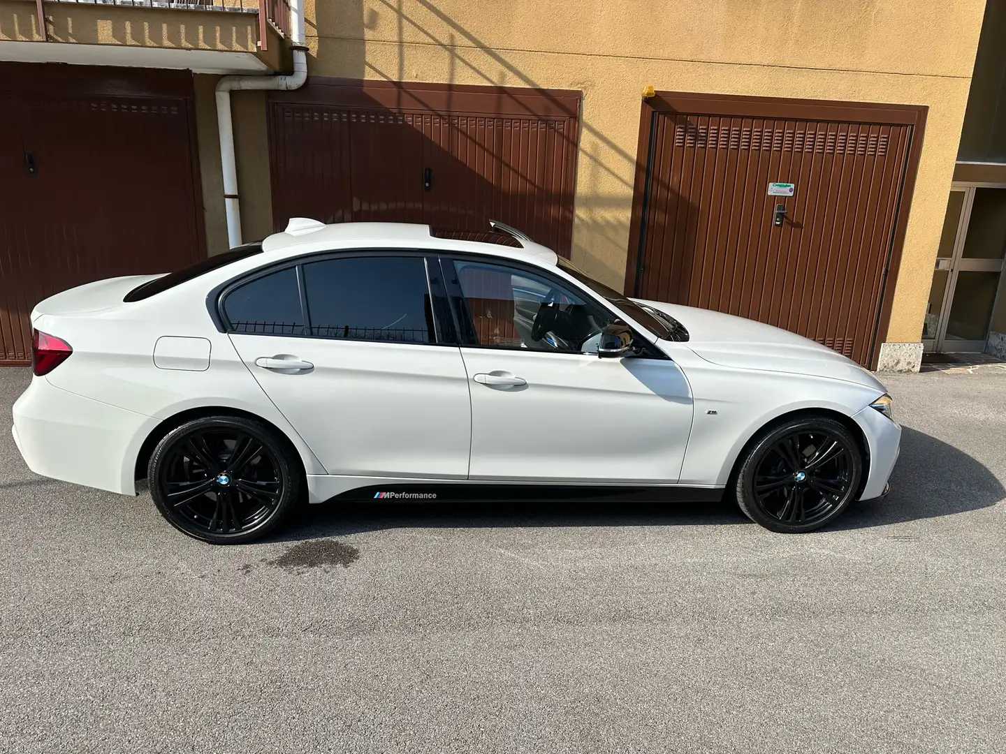 BMW 330 330d xdrive Msport M PERFORMANCE Bianco - 1