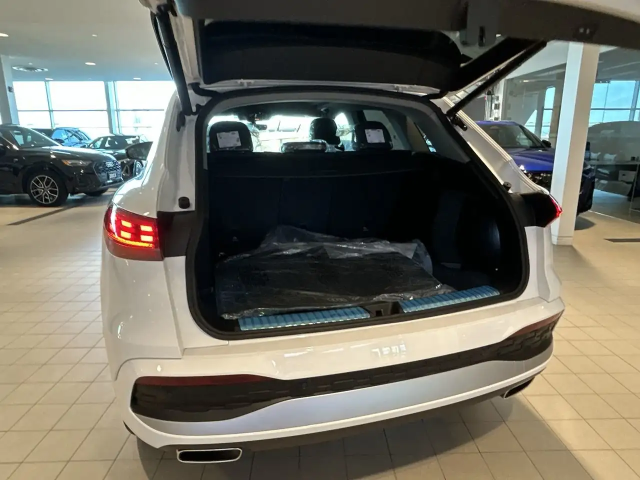 Audi Q5 photo Audi Q5