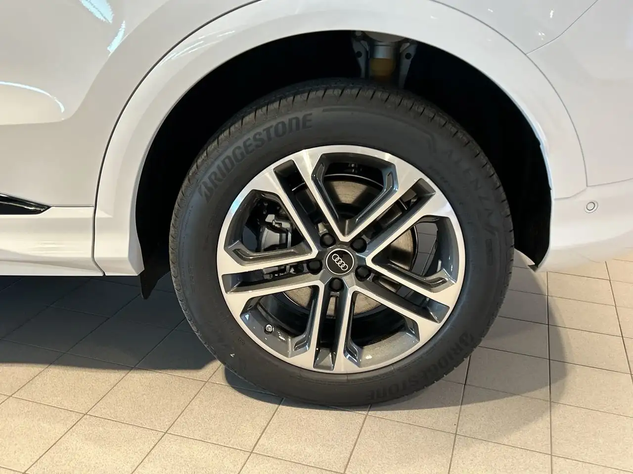 Audi Q5 photo Audi Q5