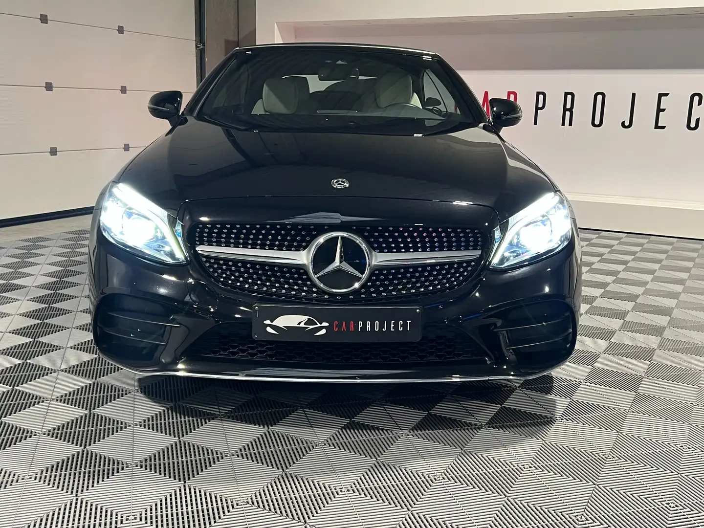 Mercedes-Benz C 180 Cabriolet/PACK AMG/GPS/CUIR/LED MULTIBEAM/CAMERA Schwarz - 2