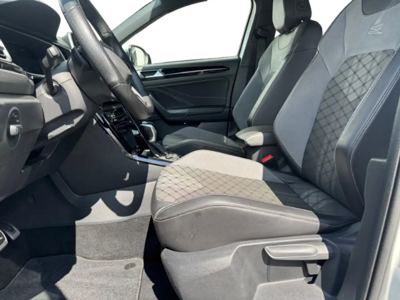 Volkswagen T-Roc 2.0 TDI DSG R-Line MATRIX-LED 17'' AHK ACC DIGITAL, миниатюра 16