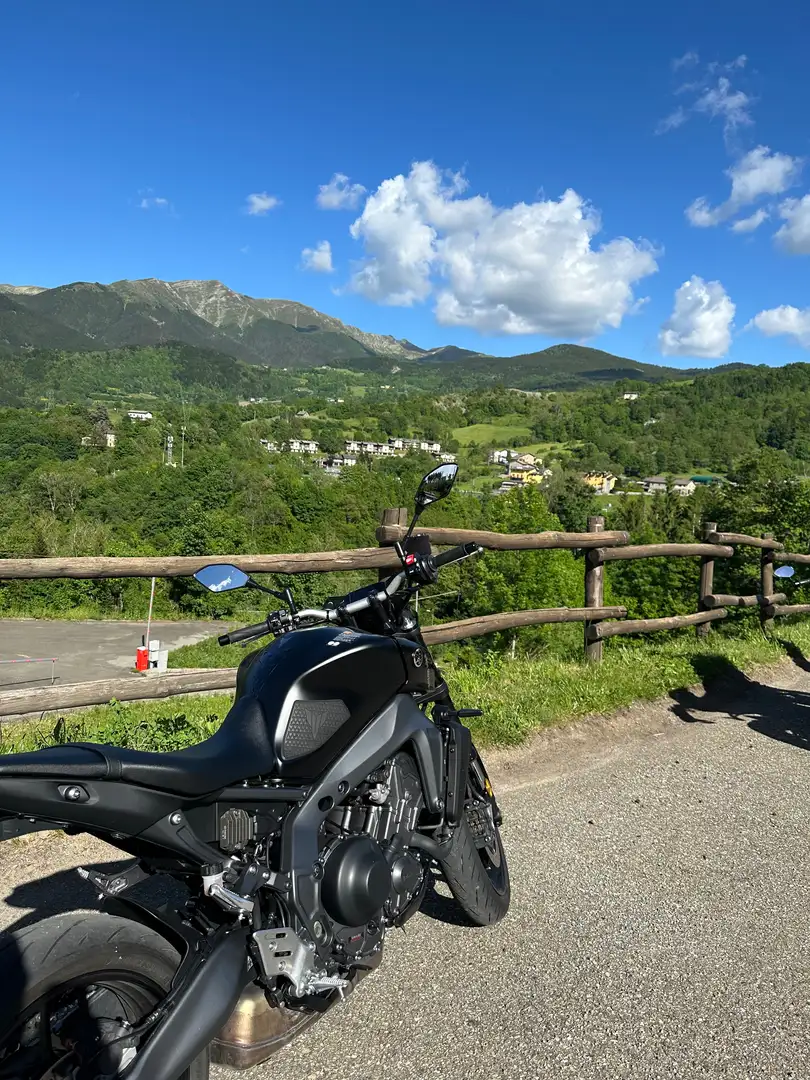 Yamaha MT-09 Nero - 1