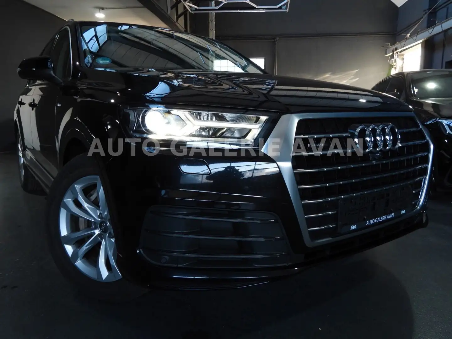Audi Q7 3.0 TDI QUATTRO 7-SITZER Schwarz - 1