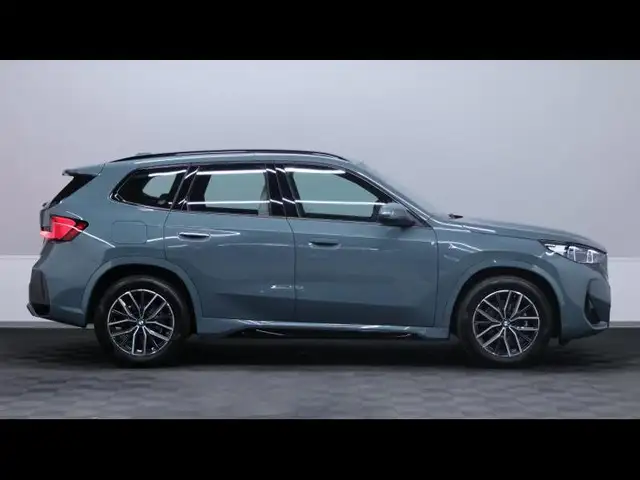 BMW X1 view 3