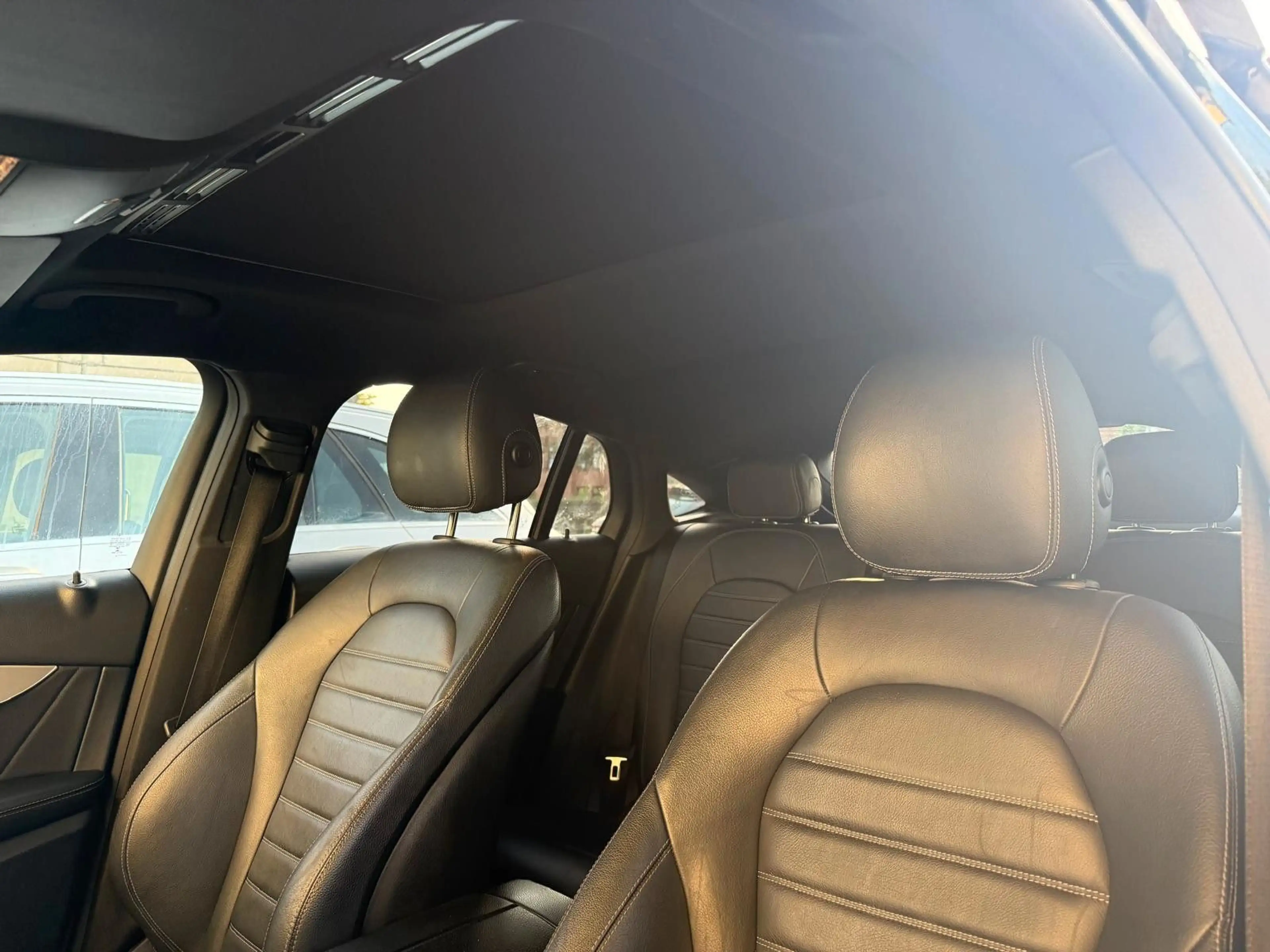 Mercedes-Benz GLC 250 GLC Coupe GLC 250 4Matic Sternenhimmel — photo 10