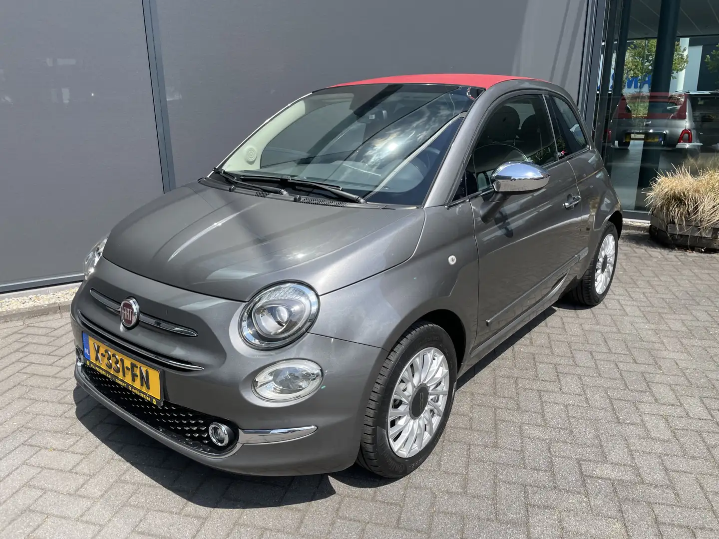 Fiat 500C 0.9 TwinAir Turbo Lounge Open dak - Airco - Parkee Gris - 2