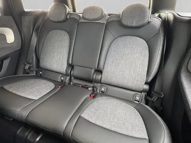 Mini Countryman view 30