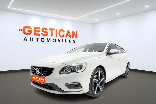 Volvo V60 D3 Momentum Aut. 150