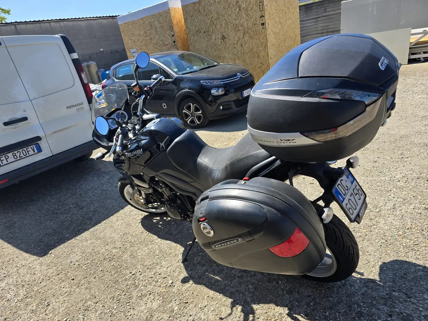Triumph Tiger 1050 Nero - 2