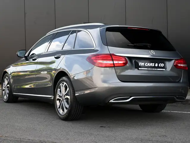 Mercedes-Benz C view 4