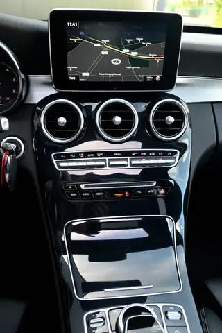 Mercedes-Benz C view 13