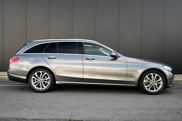 Mercedes-Benz C view 6