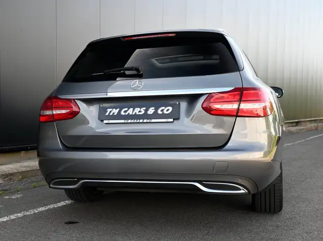Mercedes-Benz C view 8