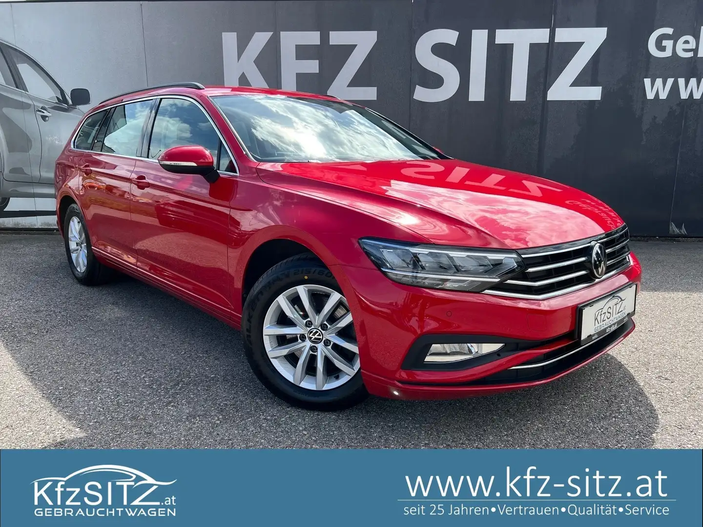 Volkswagen Passat Variant Business 2,0 TDI DSG | NP: € 52.900 Rot - 1