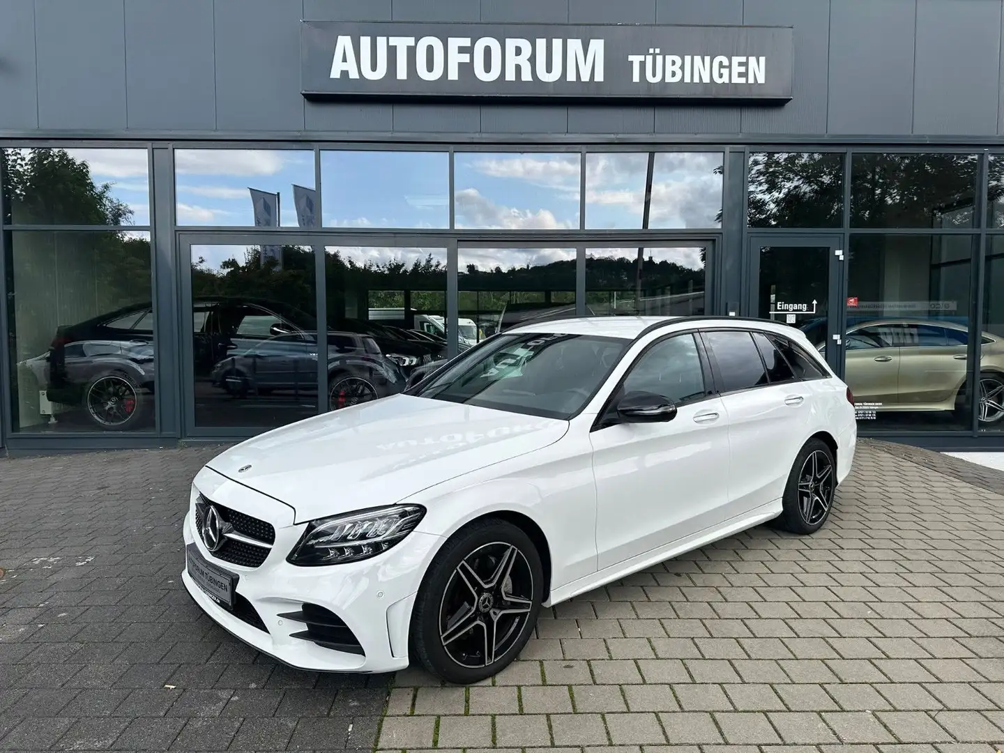 Mercedes-Benz C 220 d 4MATIC T  *AMG-LINE*NIGHT*STANDHEIZUNG* Weiß - 1