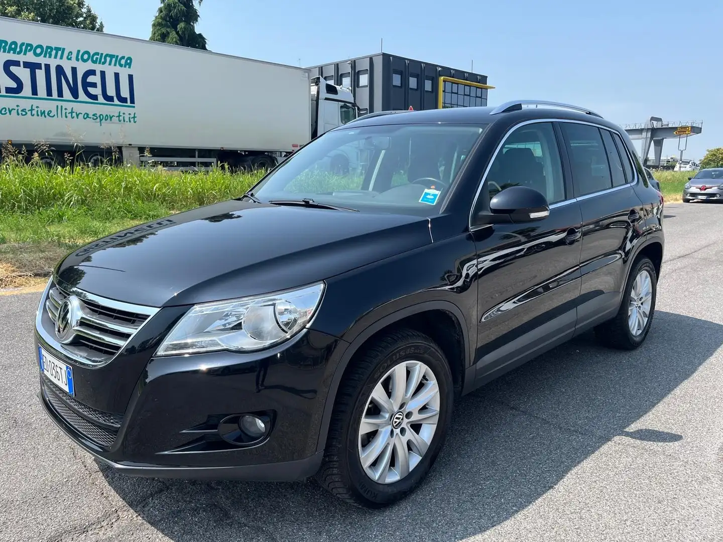 Volkswagen Tiguan Tiguan 2.0 tdi Sport Nero - 1