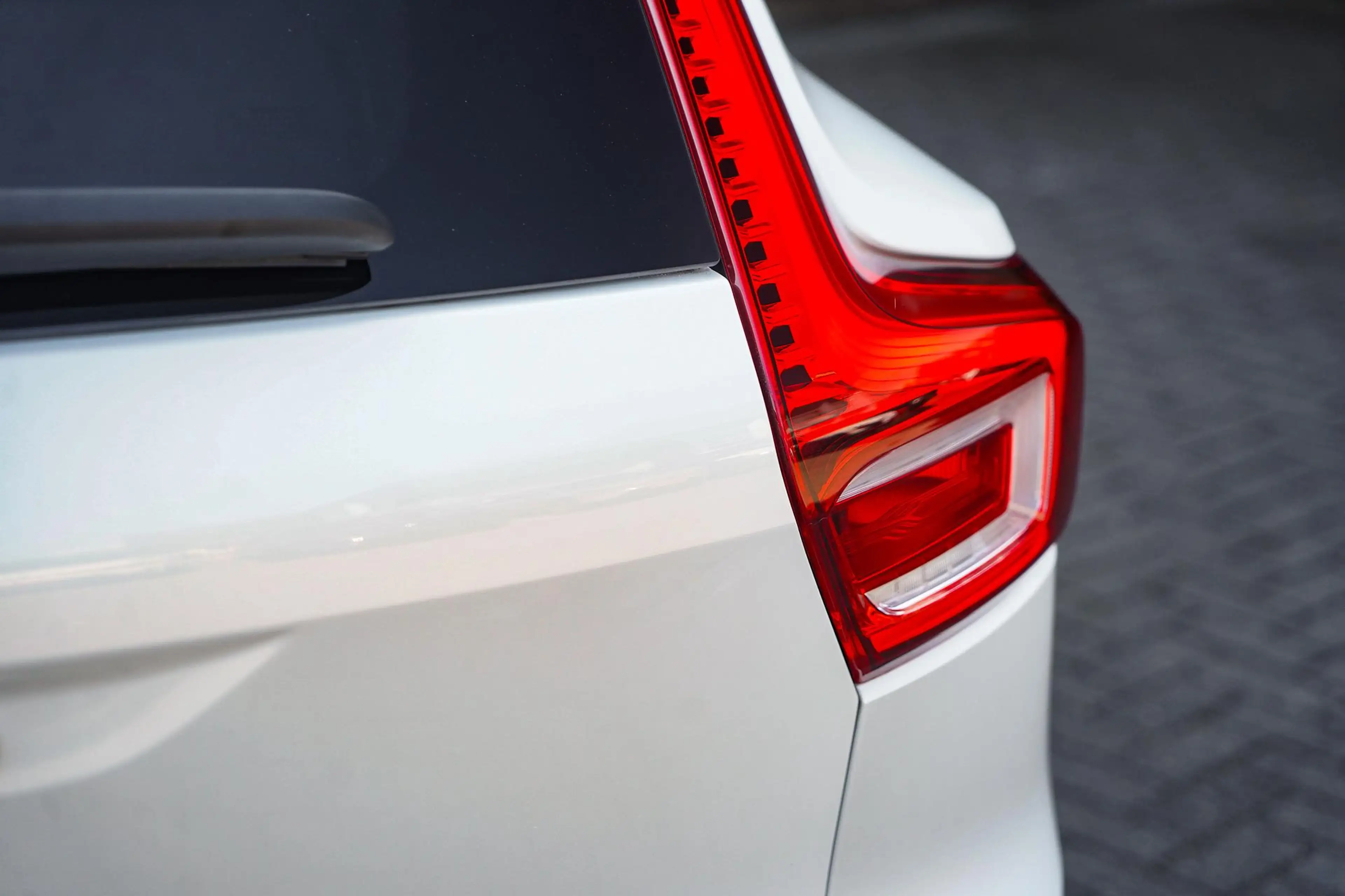 Volvo XC40 2.0 T4 R-Design | Parkeercamera | Adaptive Cruise — photo 9