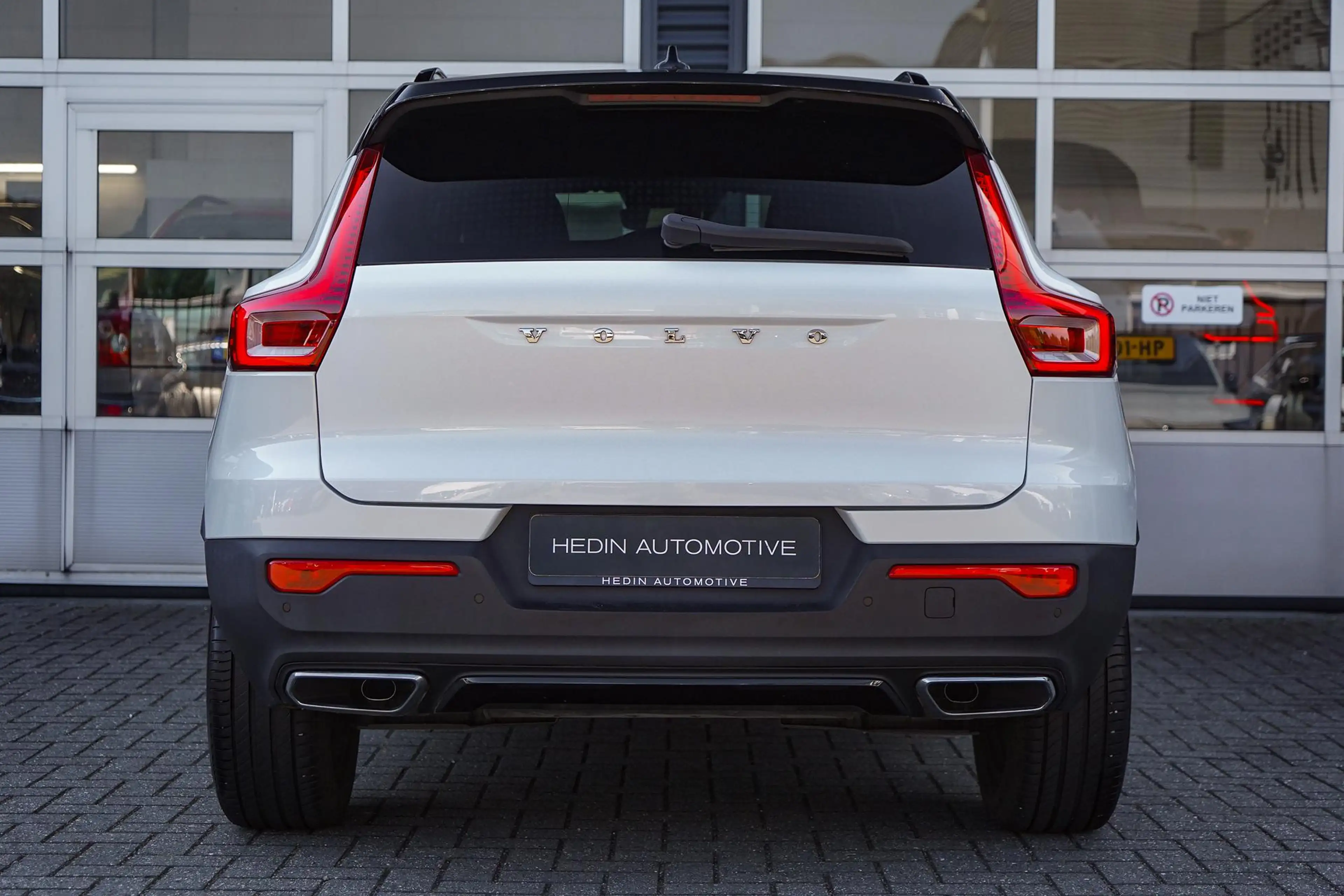 Volvo XC40 2.0 T4 R-Design | Parkeercamera | Adaptive Cruise — photo 5