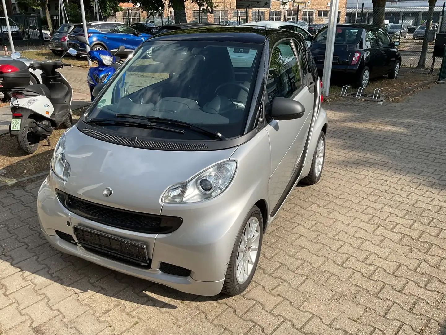 smart forTwo fortwo coupe Micro Hybrid Drive 52kW Argent - 2