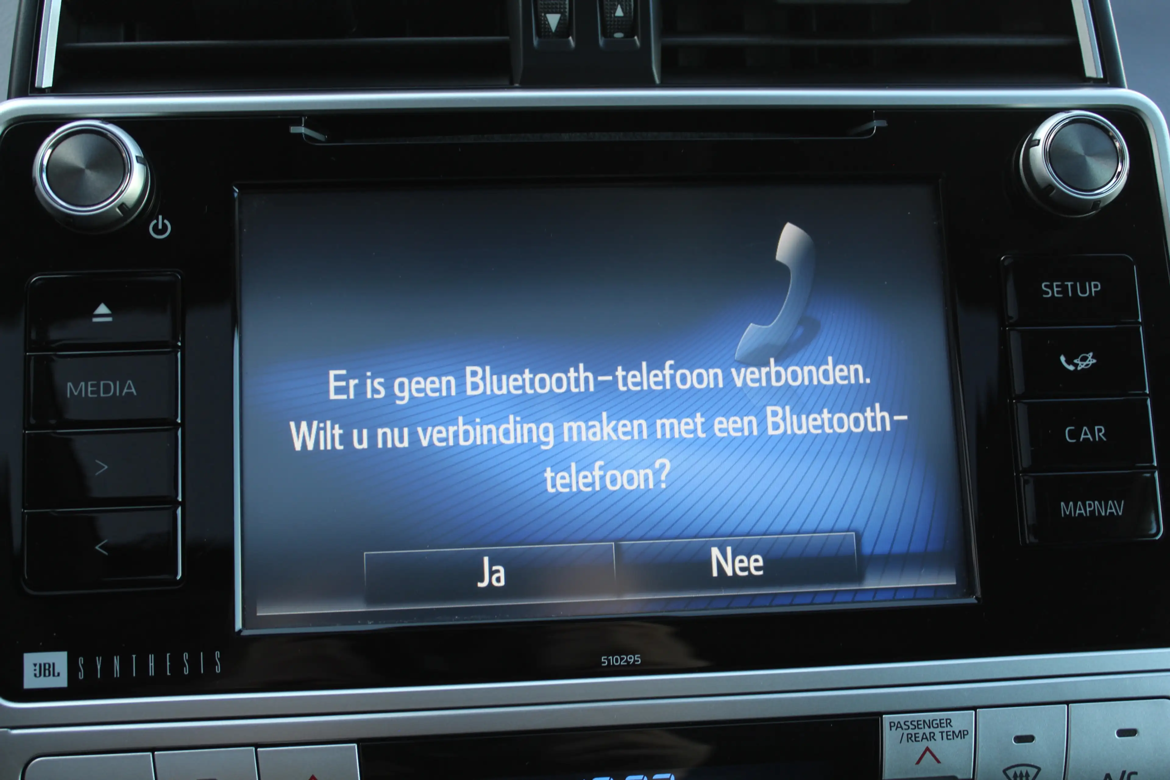Toyota Land Cruiser 2.8 D-4D-F Executive Window Van | Rijklaar | Trekh — photo 21