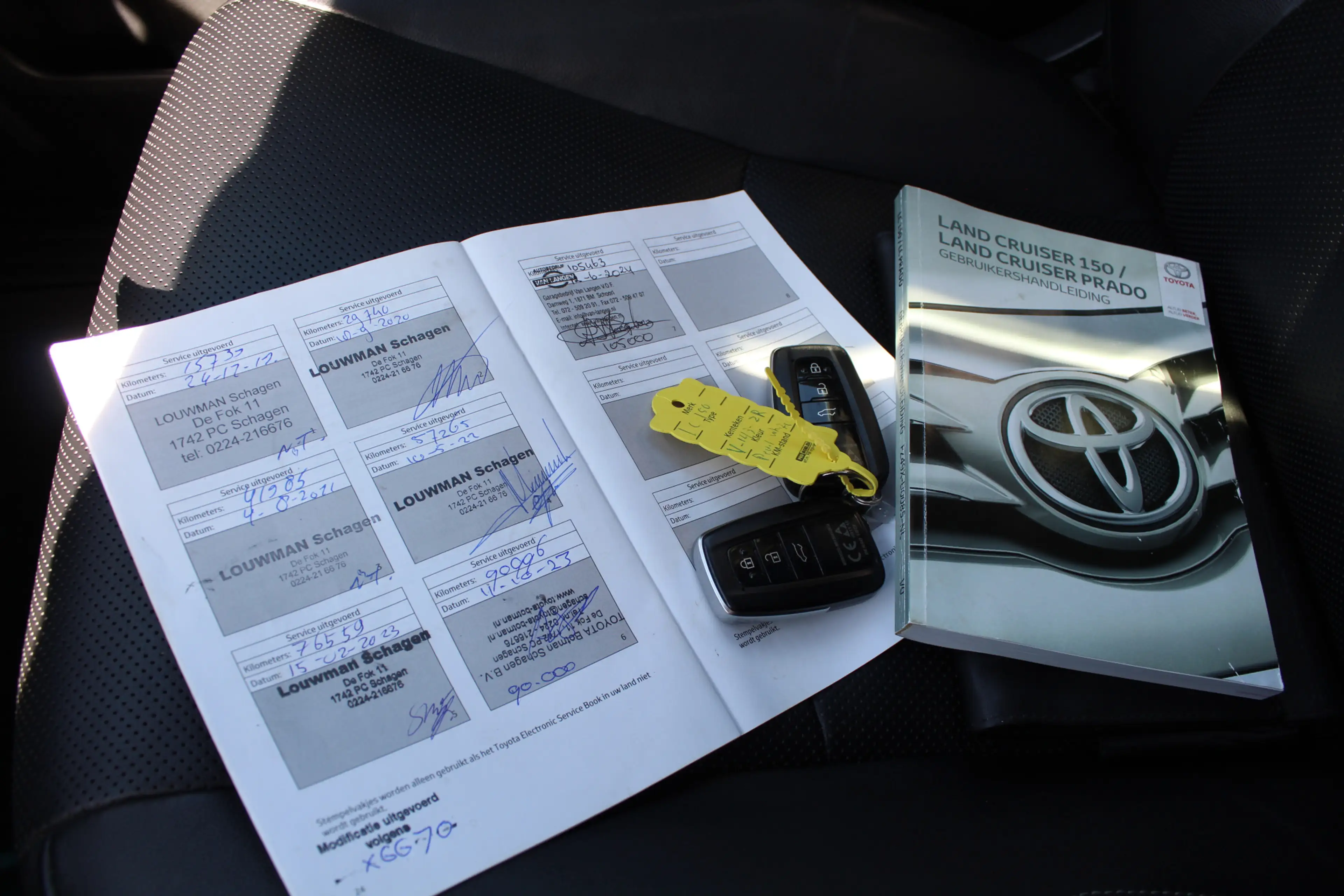 Toyota Land Cruiser 2.8 D-4D-F Executive Window Van | Rijklaar | Trekh — photo 26